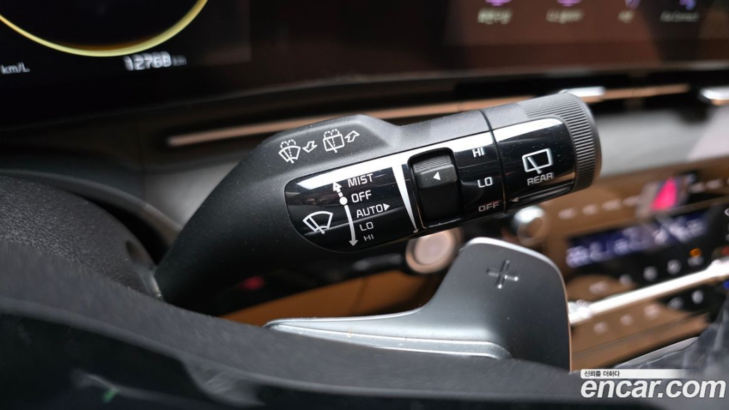 Kia Carnival 9-Seater Signature, 2023