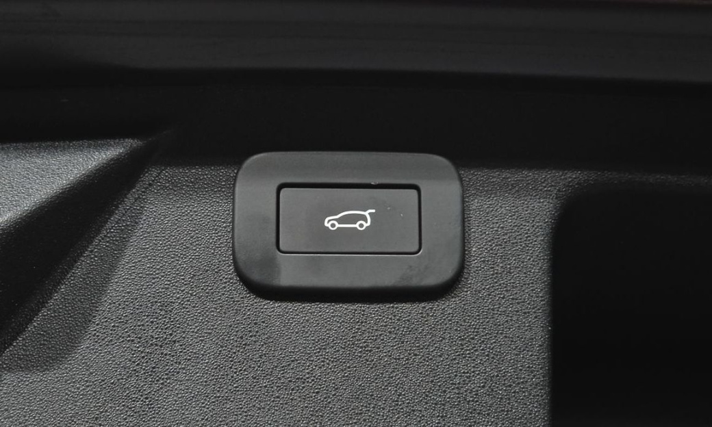 Land Rover Discovery Sport P250 Dynamic SE, 2025