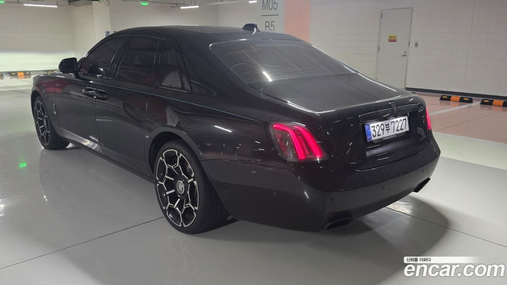 Rolls-Royce Ghost 6.7 V12 Black Badge, 2026