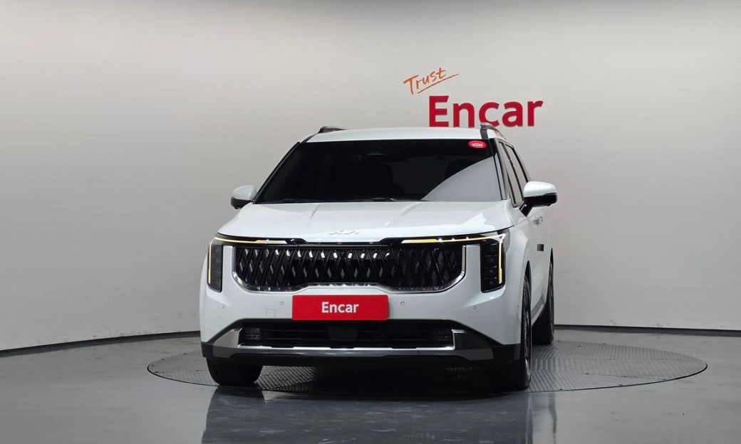 Kia Carnival 7-Seater Signature, 2024