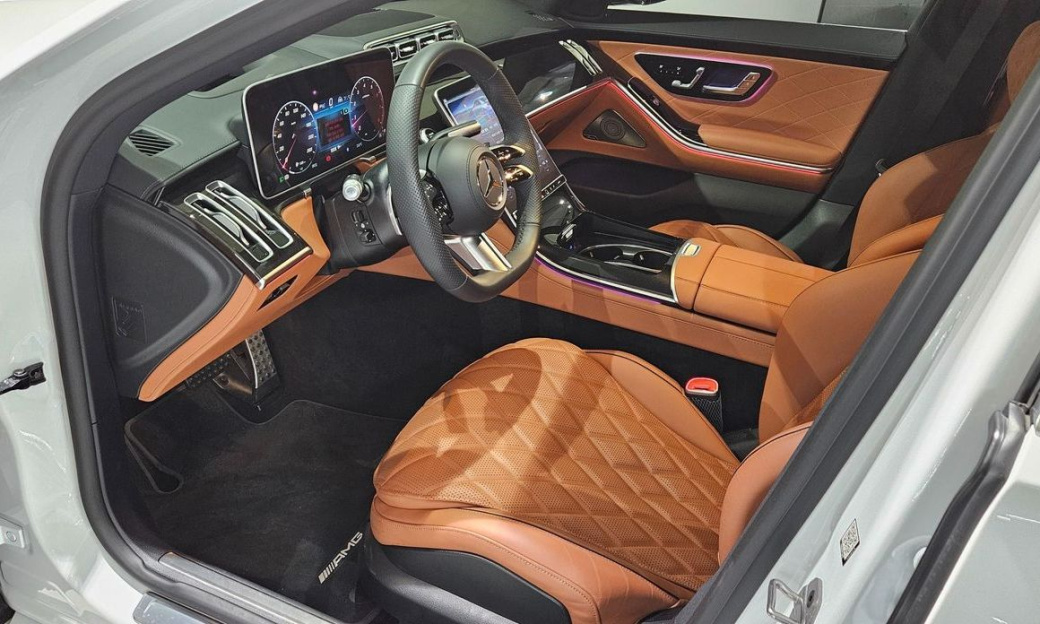 Mercedes-Benz S-Class S500L 4MATIC, 2025