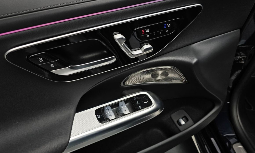 Mercedes-Benz E-Class E300 4MATIC Exclusive, 2024