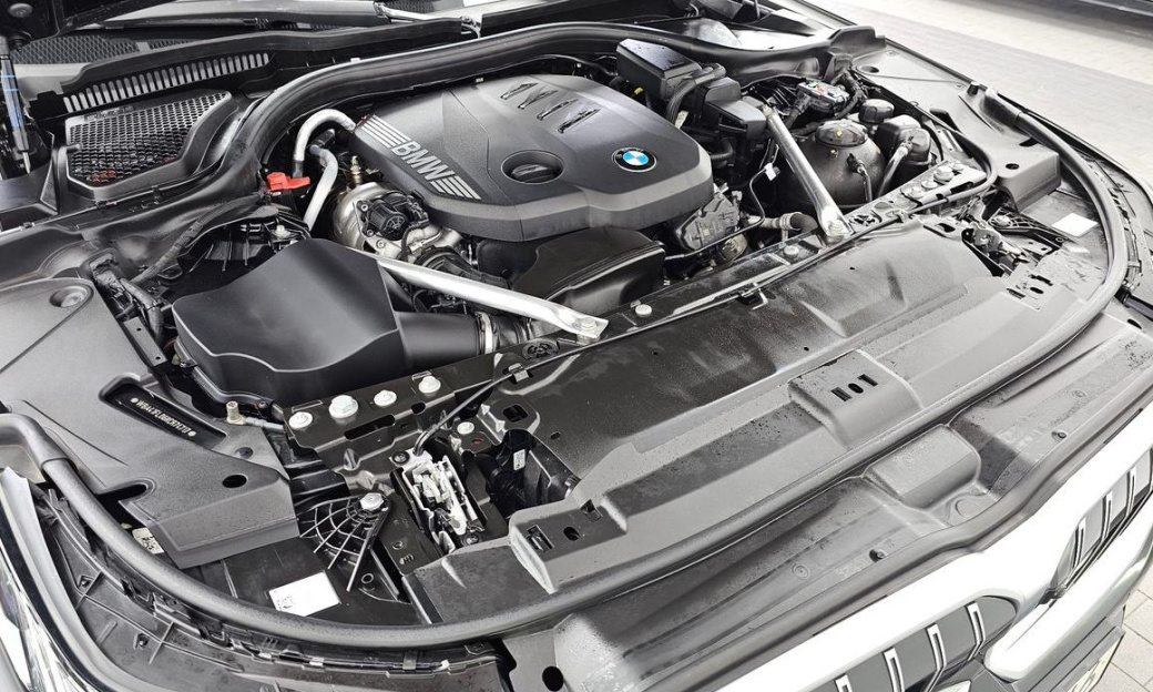 BMW 5-Series 523d, 2024