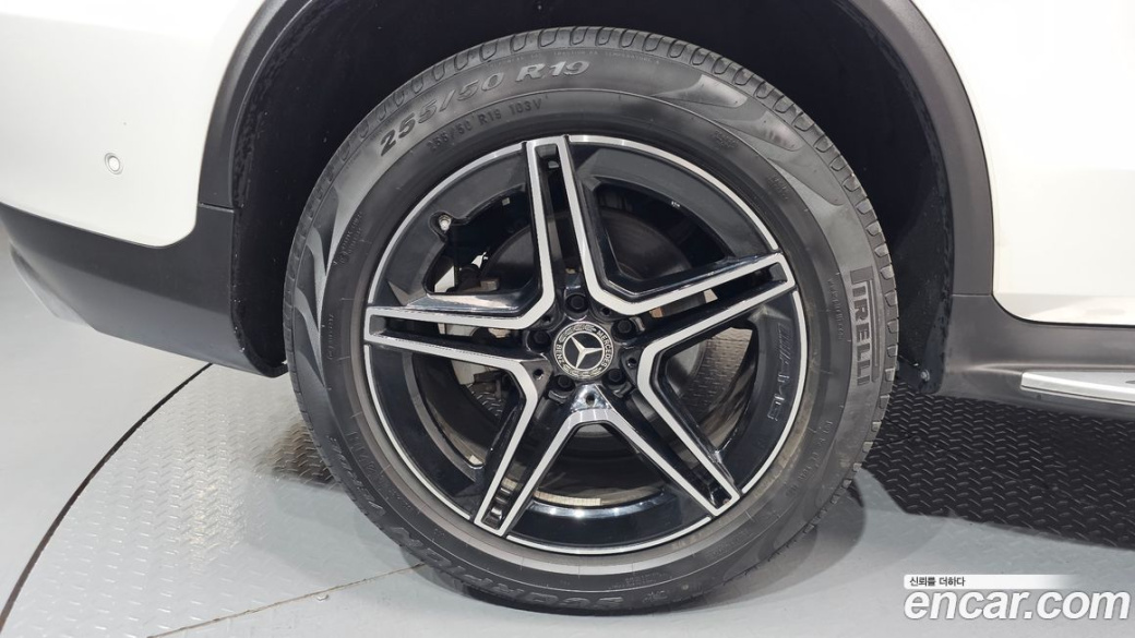 Mercedes-Benz GLC-Class GCL300 4MATIC Coupe, 2023