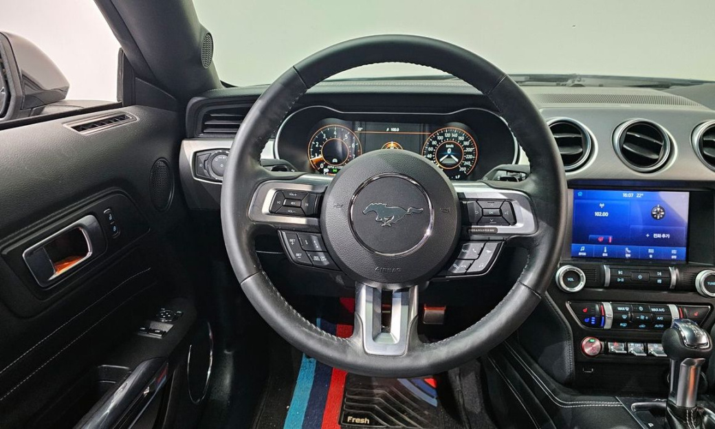 Ford Mustang Coupe, 2023