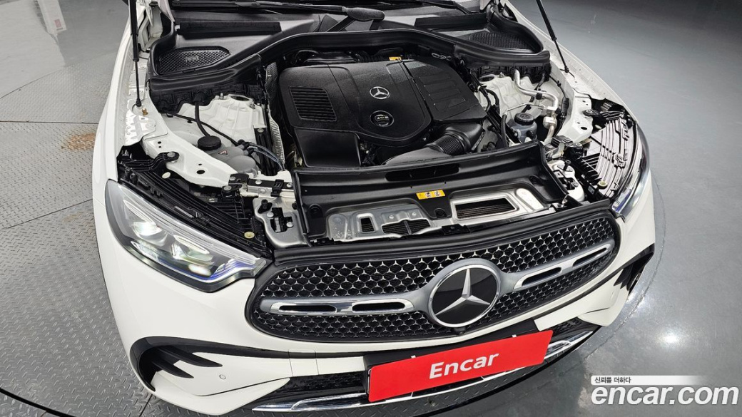 Mercedes-Benz GLC-Class GLC300 4MATIC AMG Line, 2024