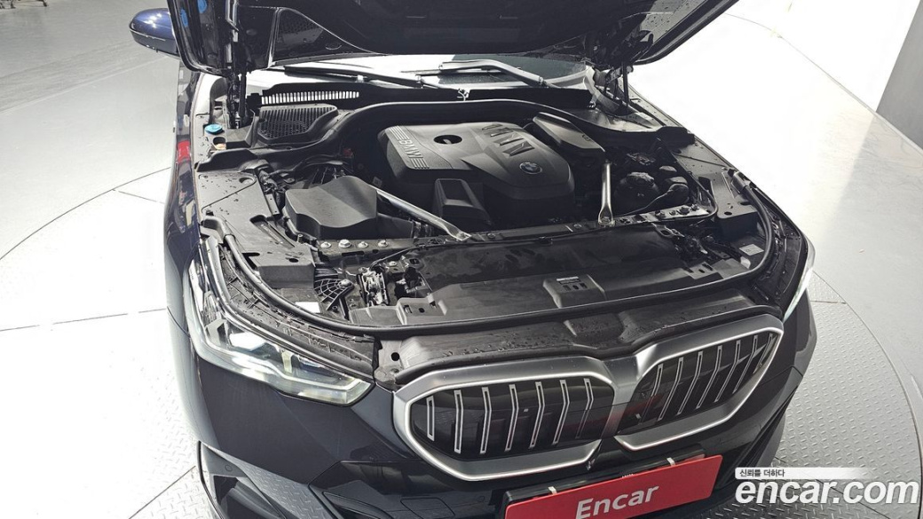 BMW 5-Series 530i xDrive M Sport, 2025