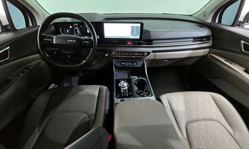Kia Carnival 9-Seater Noblesse, 2025