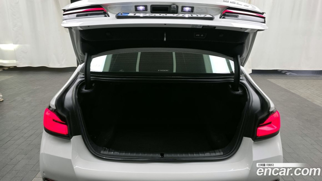 BMW 5-Series 523d M Sport, 2022