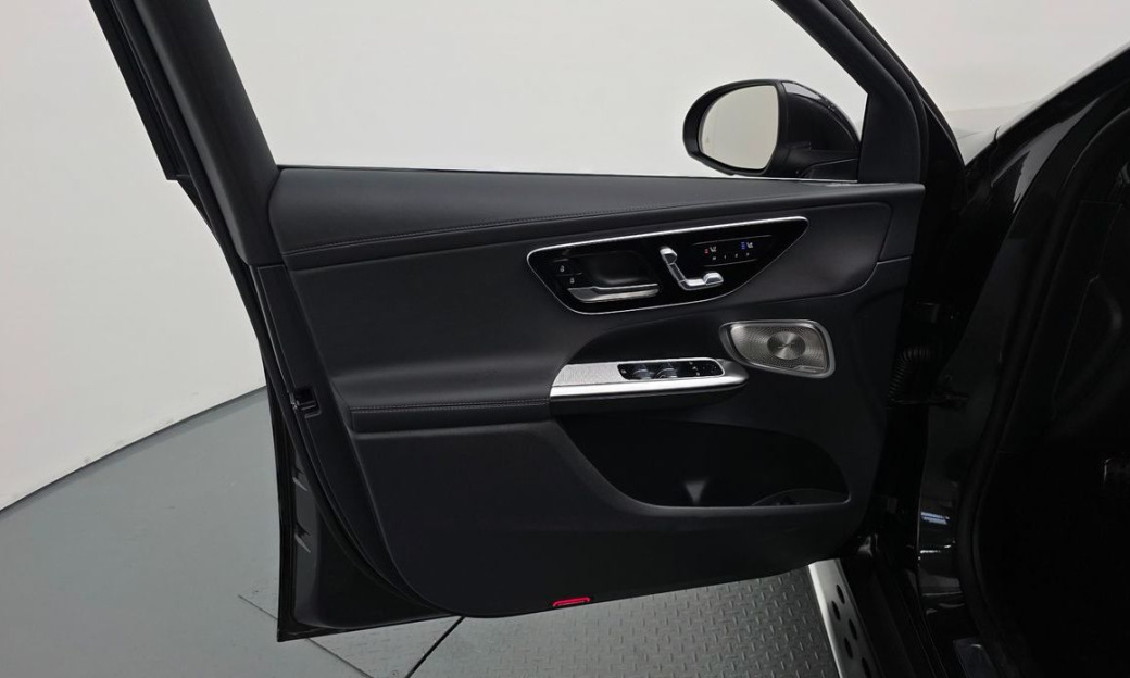 Mercedes-Benz GLC-Class GLC300 4MATIC Coupe, 2025