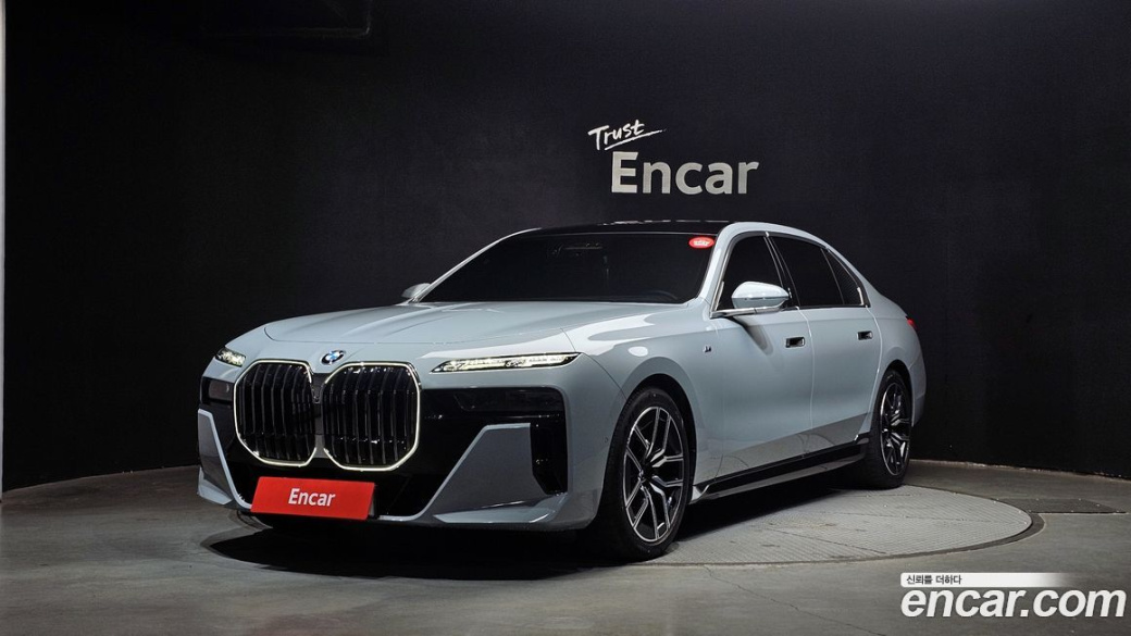 BMW 7-Series 740i sDrive M Sport, 2023