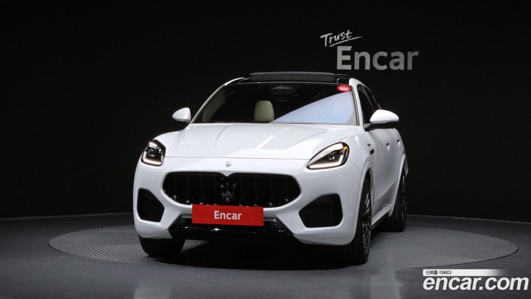 Maserati Grecale 2.0 AWD Modena, 2023