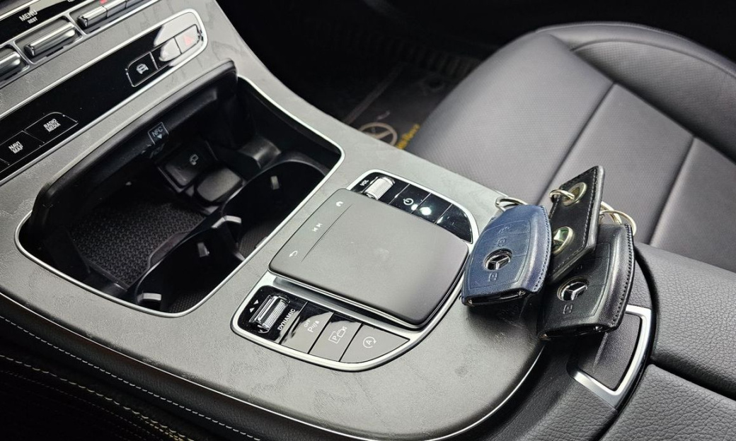 Mercedes-Benz E-Class E350 4MATIC Avantgarde, 2022