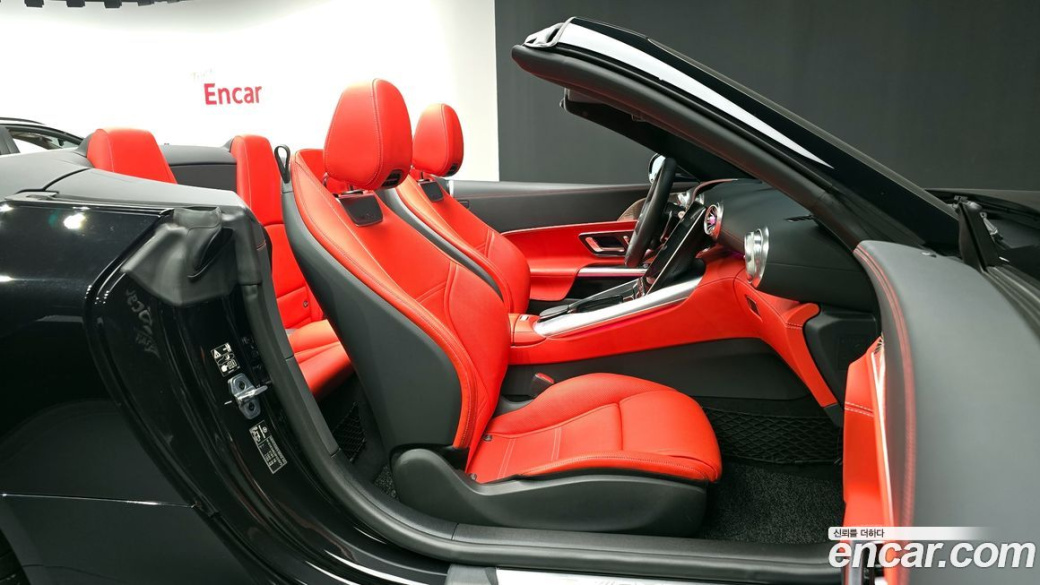 Mercedes-Benz SL-Class AMG SL43, 2025