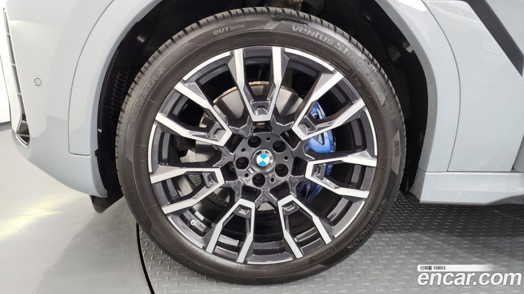 BMW X6 xDrive40i M Sport, 2024