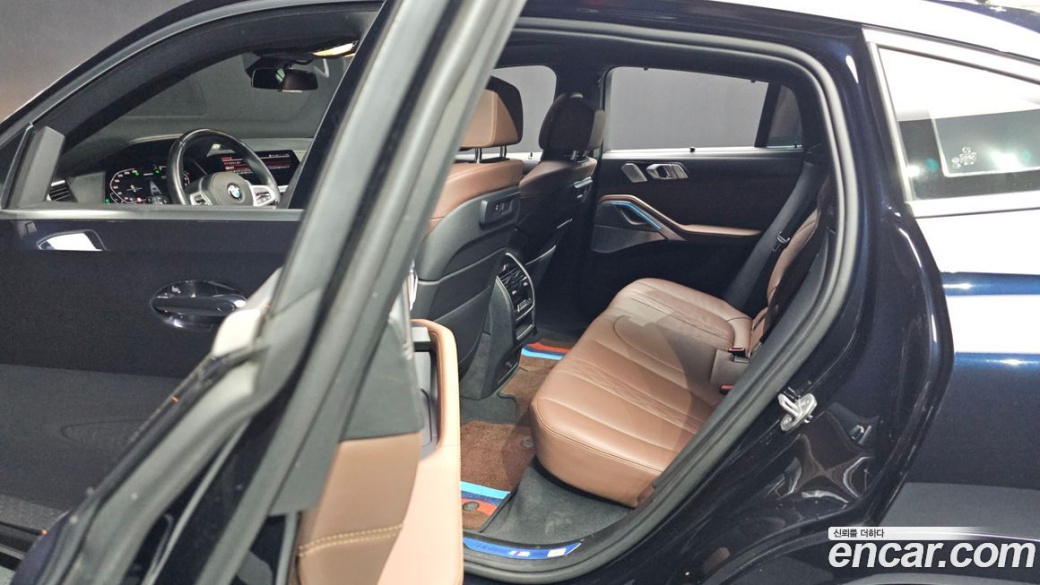 BMW X6 xDrive40i M Sport, 2023