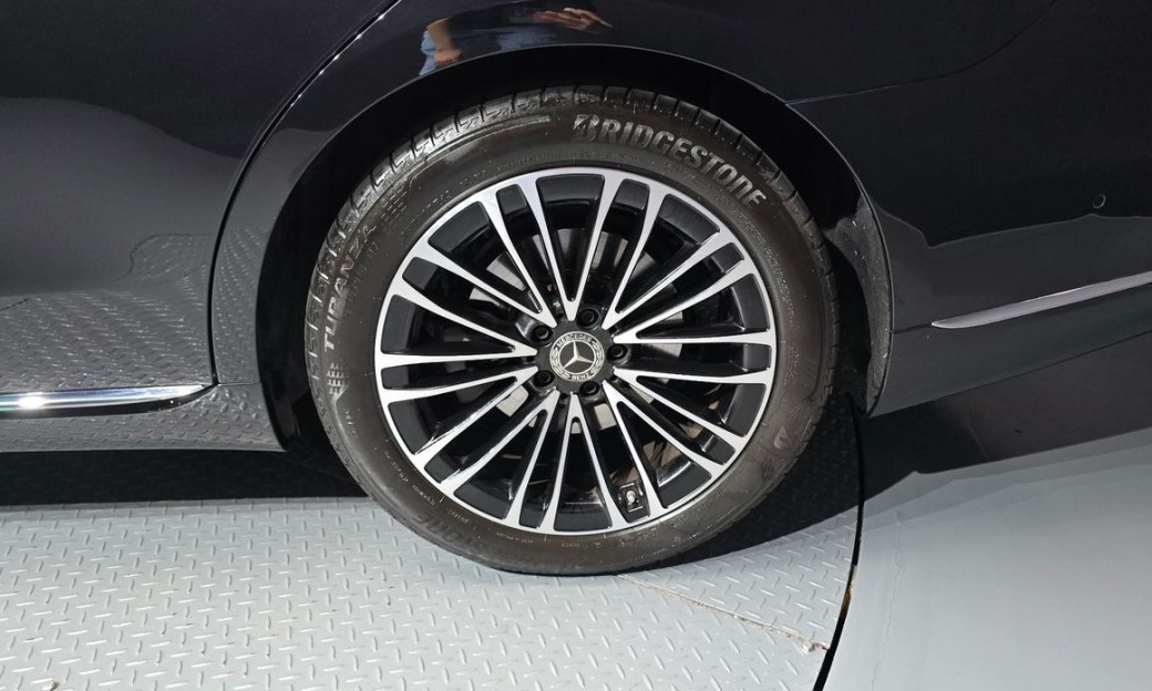 Mercedes-Benz S-Class S350 d 4MATIC, 2025