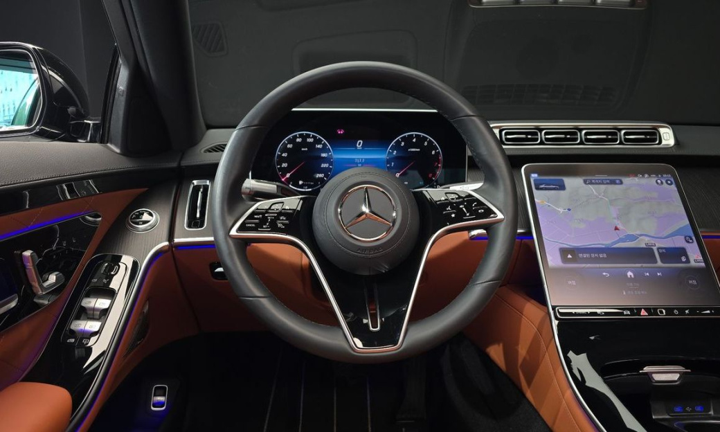 Mercedes-Benz S-Class S450L 4MATIC, 2023