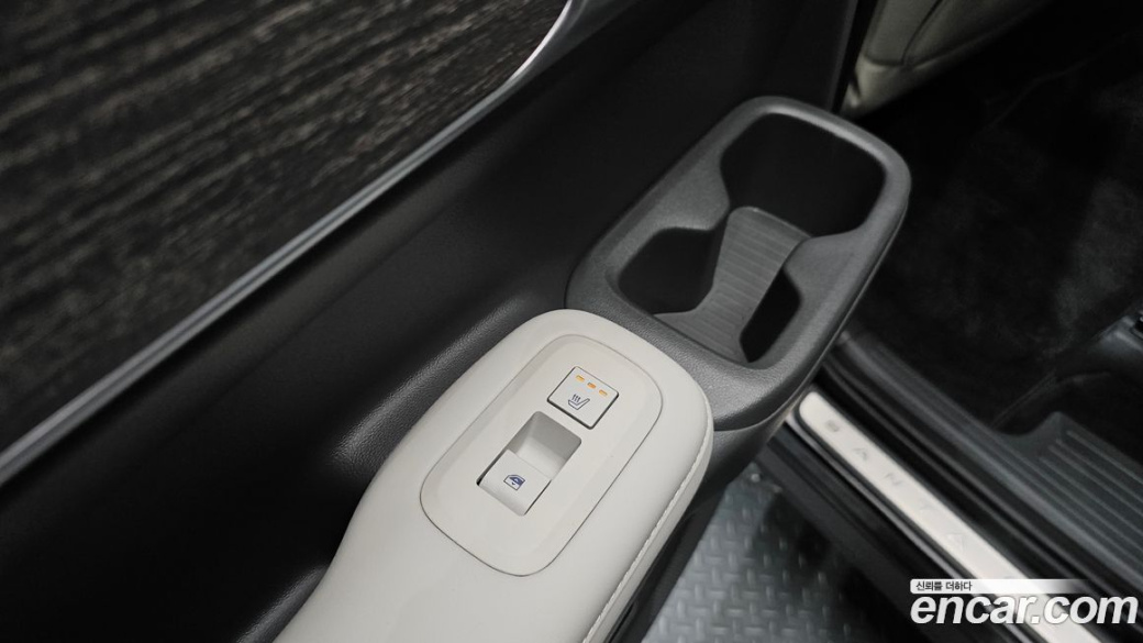 Hyundai Santafe Gasoline 2.5T 2WD, 2025