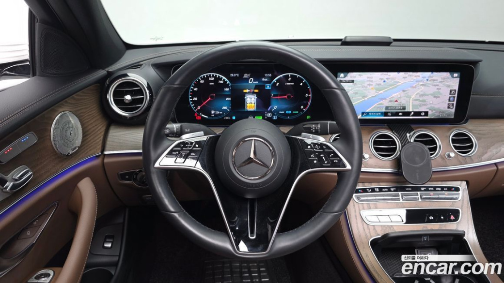 Mercedes-Benz E-Class E220d 4MATIC Exclusive, 2023