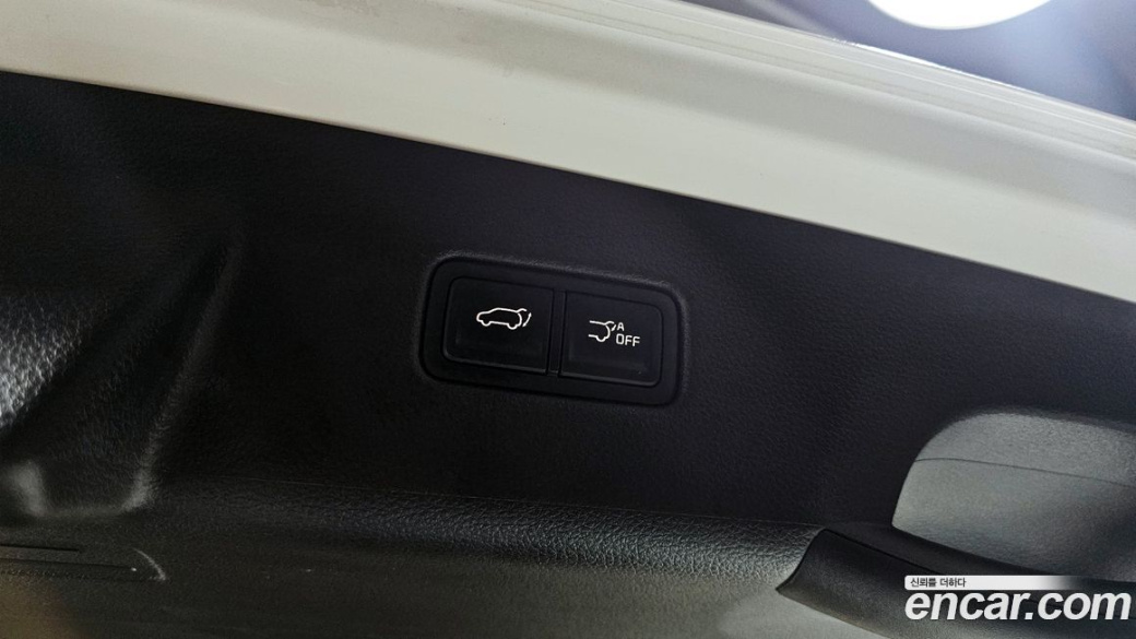 Kia Carnival 9-Seater Signature, 2023