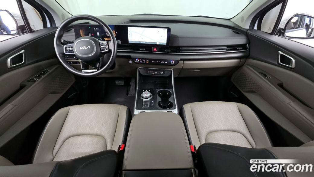Kia Carnival 9-Seater Prestige, 2024