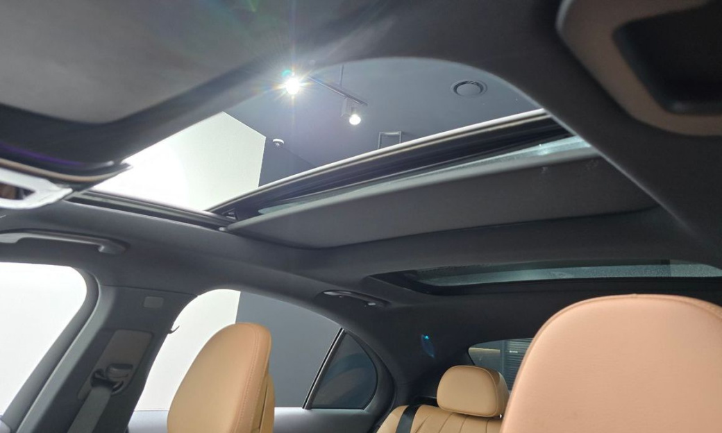 Mercedes-Benz E-Class E200 Avantgarde, 2025
