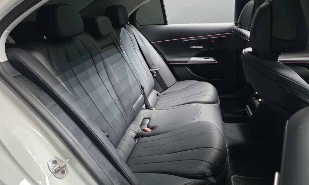 Mercedes-Benz E-Class E200 Avantgarde, 2024