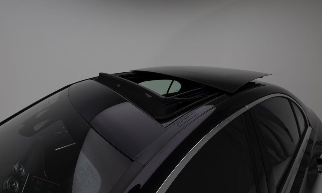 Mercedes-Benz C-Class C200 Avantgarde, 2025