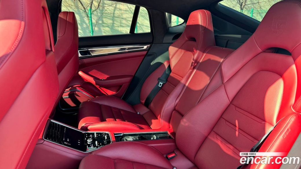 Porsche Panamera 4.0 GTS, 2022