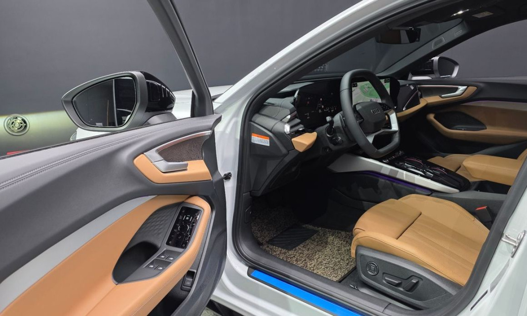 Audi A5 45 TFSI Quattro S Line, 2025