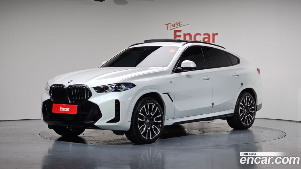 BMW X6 xDrive40i M Sport, 2025