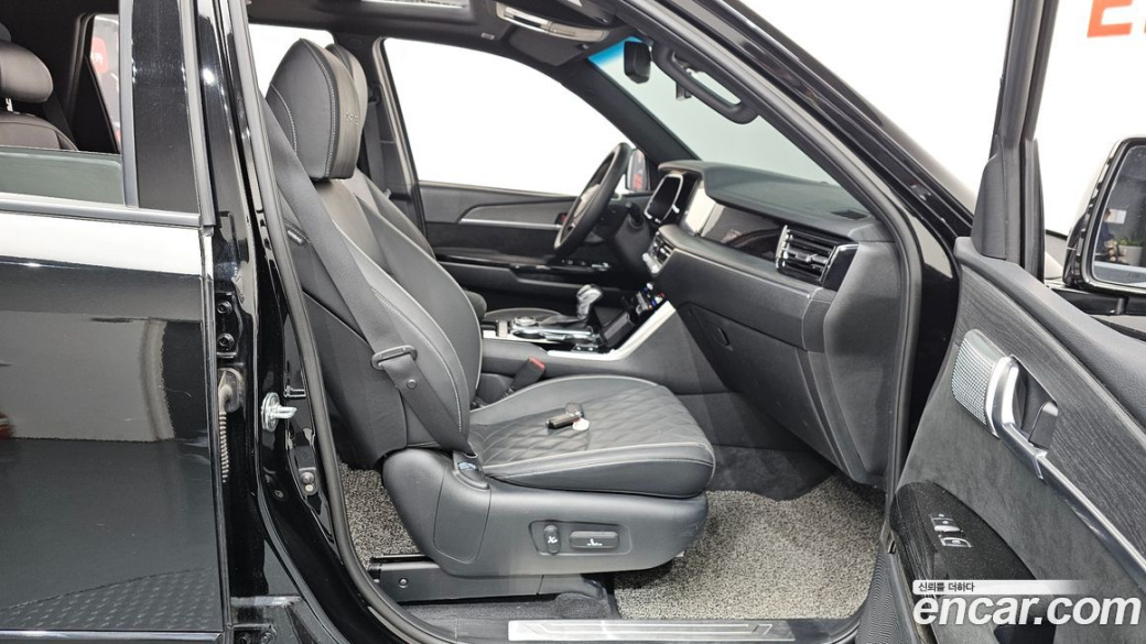 Kia Mohave Diesel 3.0 4WD 6-Seater, 2022