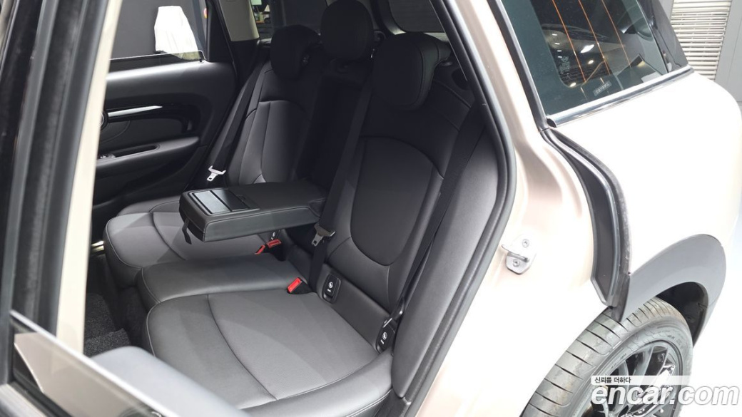 Mini Clubman Classic, 2024