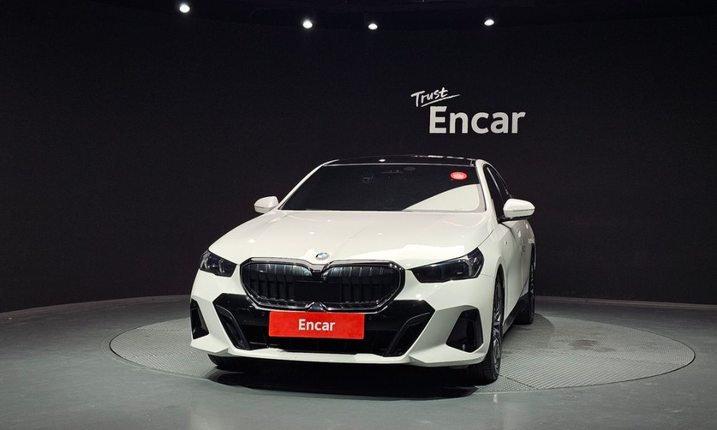 BMW 5-Series 520i Special Edition, 2024