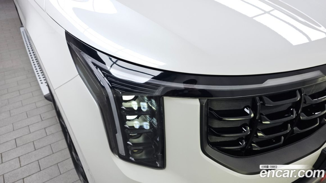 Kia Carnival 7-Seater Gravity, 2025