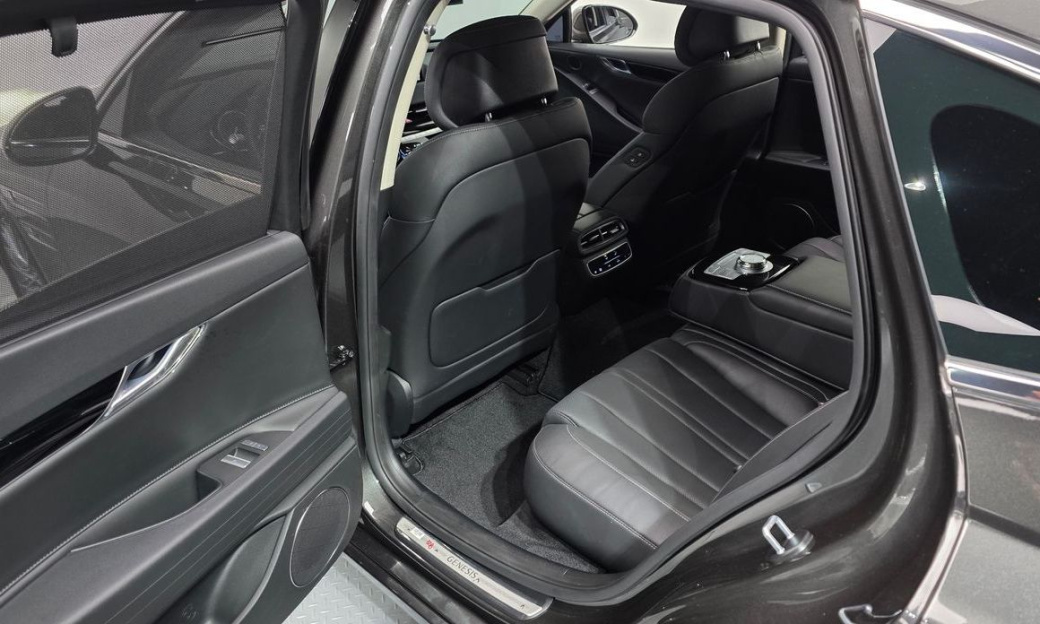 Genesis G80 Gasoline 2.5 Turbo AWD, 2024