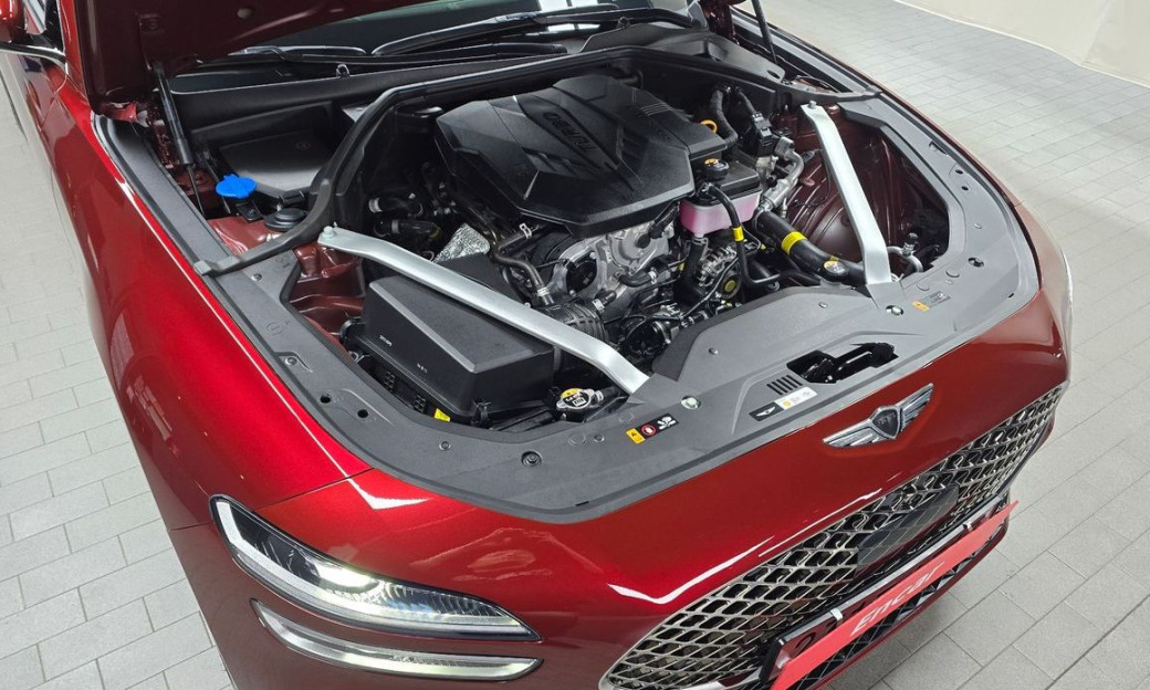 Genesis G70 Gasoline 2.5T 4WD, 2025