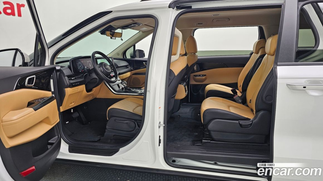 Kia Carnival 9-Seater Prestige, 2023
