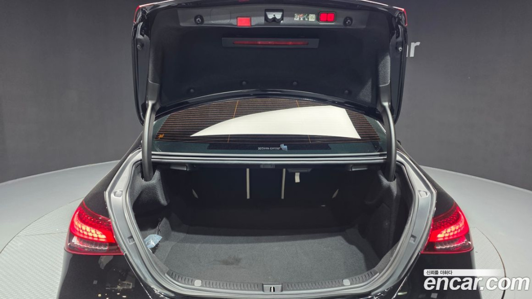 Mercedes-Benz E-Class E250 AMG Line, 2023