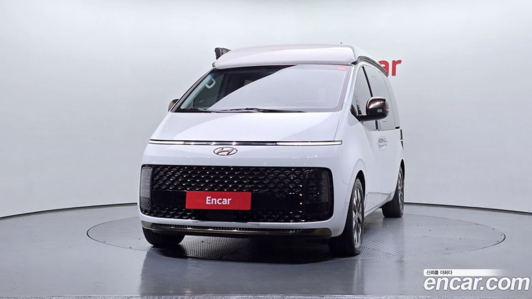 Hyundai Staria 2WD Camping Car, 2024