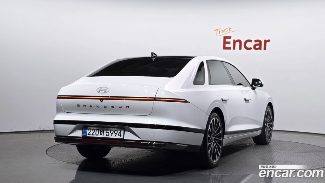 Hyundai Grandeur 2,5 Gasoline 2WD, 2026