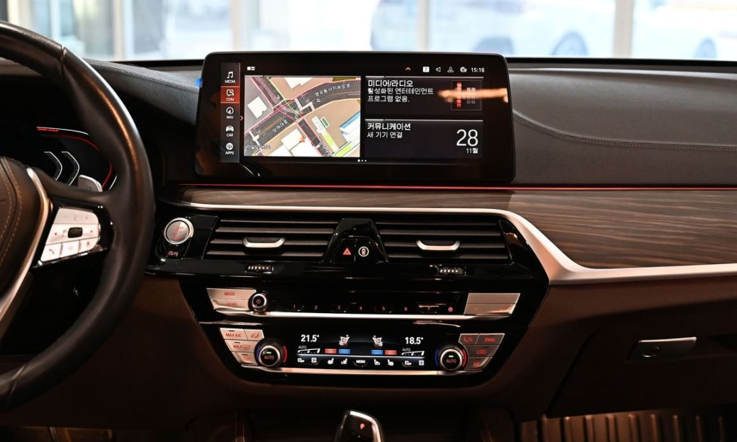 BMW Gran Turismo 630i xDrive Luxury, 2023