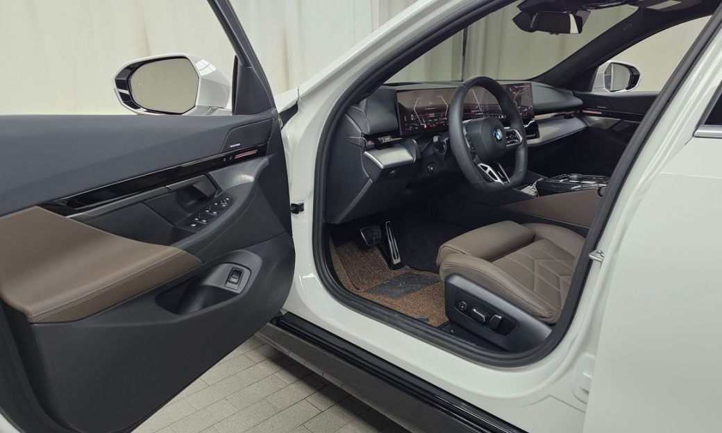 BMW 5-Series 523d M Sport, 2024