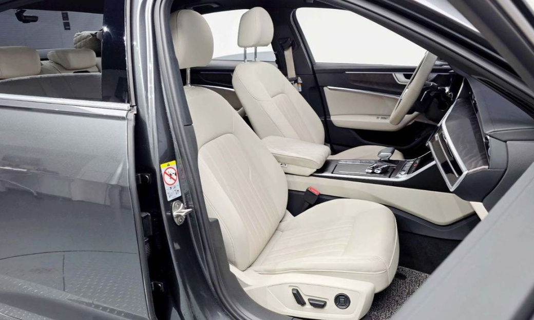 Audi A6 40 TDI Premium, 2022