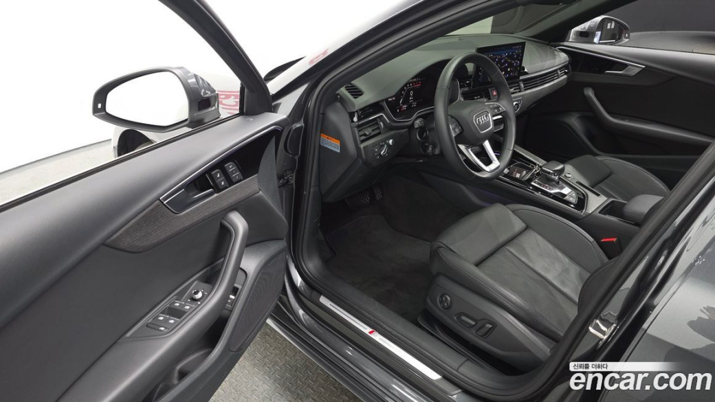 Audi A4 40 TFSI Premium, 2023