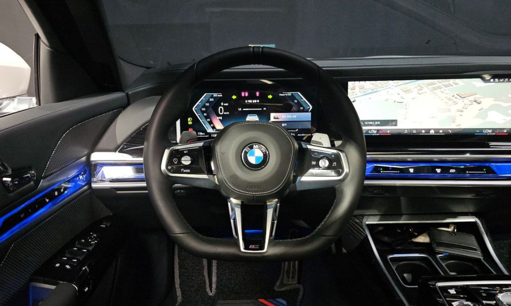 BMW 7-Series 740d xDrive M Sport, 2025