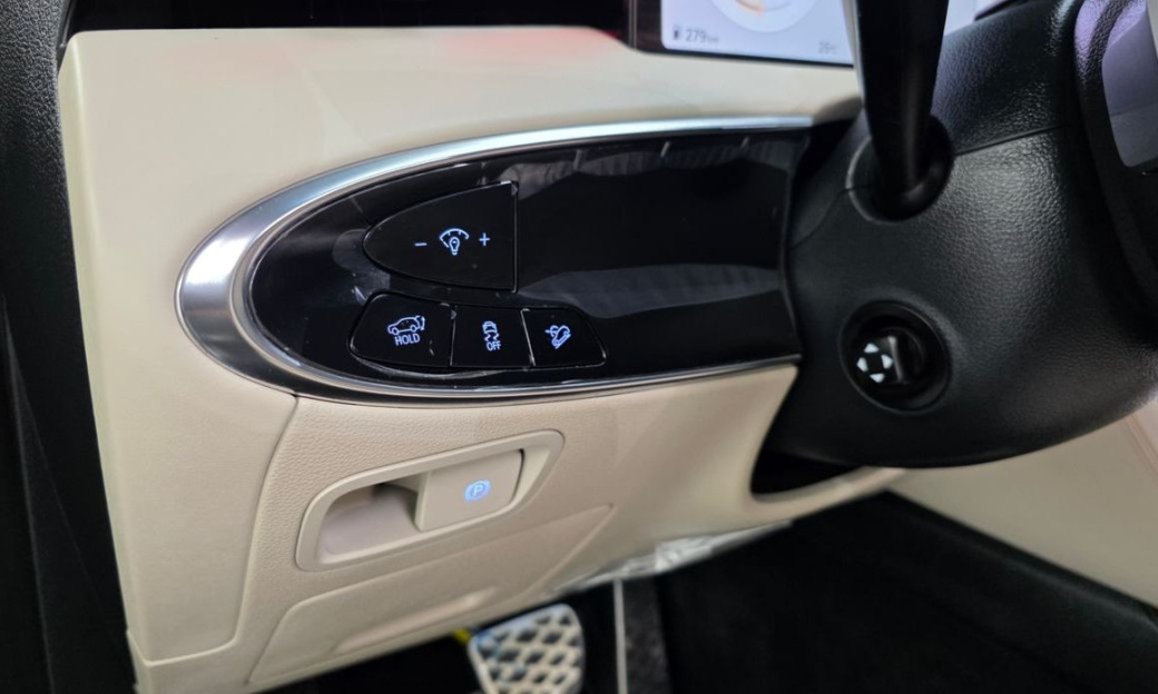 Genesis GV70 2.5T Gasoline AWD, 2025