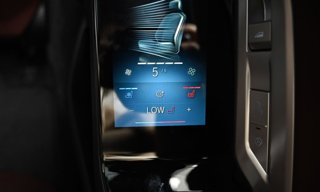 BMW 7-Series 740d xDrive M Sport, 2025
