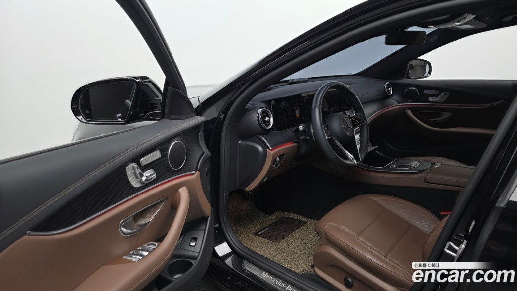Mercedes-Benz E-Class E250 AMG Line, 2023